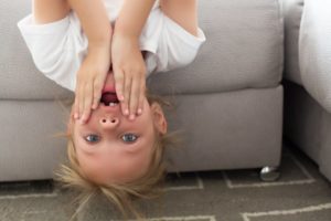 worried child with lost tooth